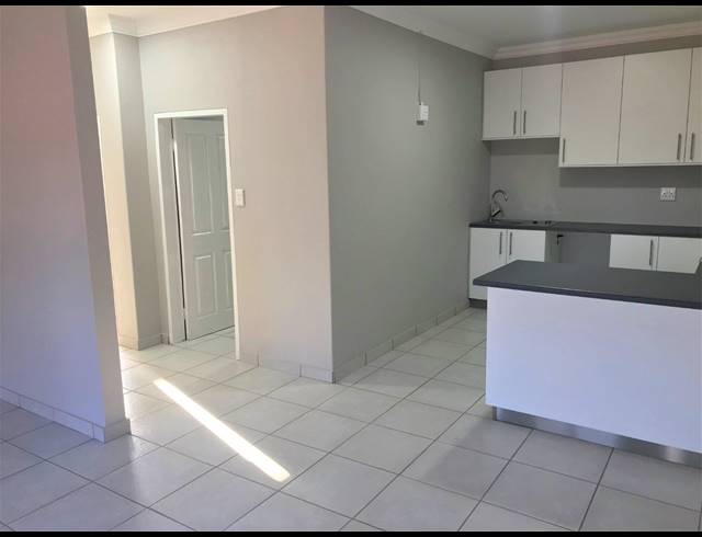 2 BEDROOM APARTMENT TO LET IN PEACEHAVEN INDUSTRIAL
